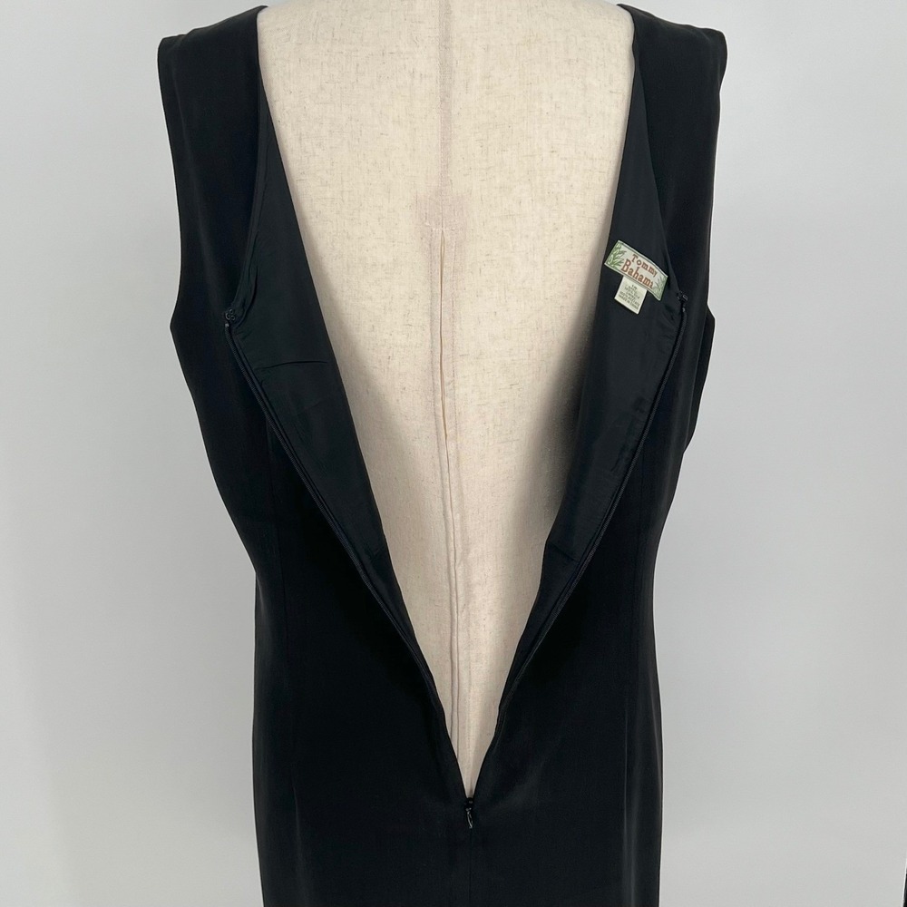 Tommy Bahama Womens 100% Silk Shift Sheath Dress Size 14 Black LBD Quiet Luxury - Picture 5 of 12
